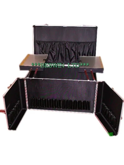Beauty case model 69423 by Beswin