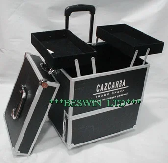 Beauty case view 2