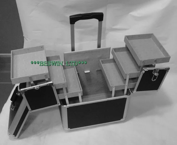 Beauty case view 2