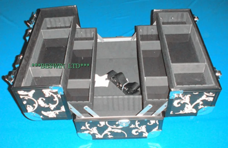 Beauty case view 2