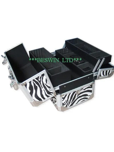 Beauty case view 2