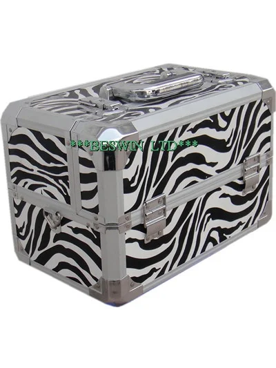 Beauty case model 69432 by Beswin