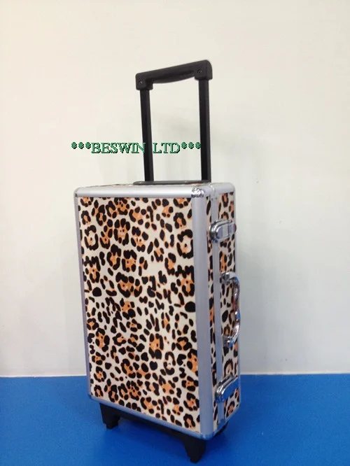 Beauty case model 69435 by Beswin