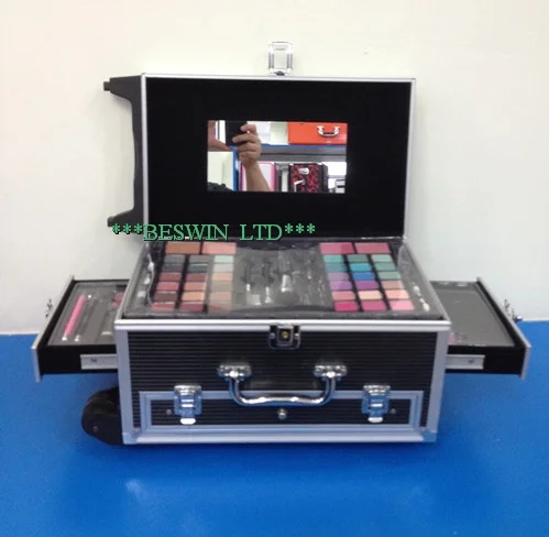 Beauty case view 2