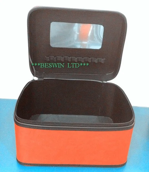 Beauty case view 2