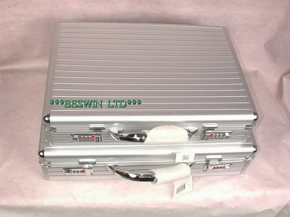 Briefcase set model 69207 by Beswin