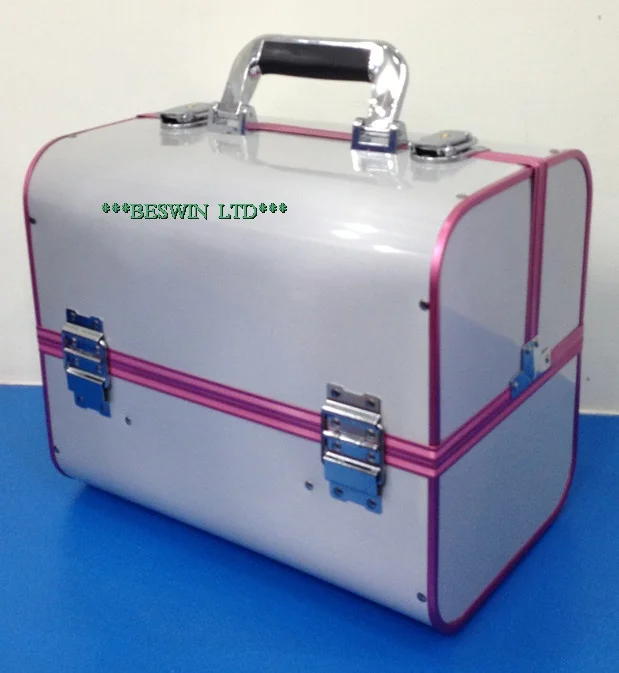 Hairdressing case model 69406 by Beswin