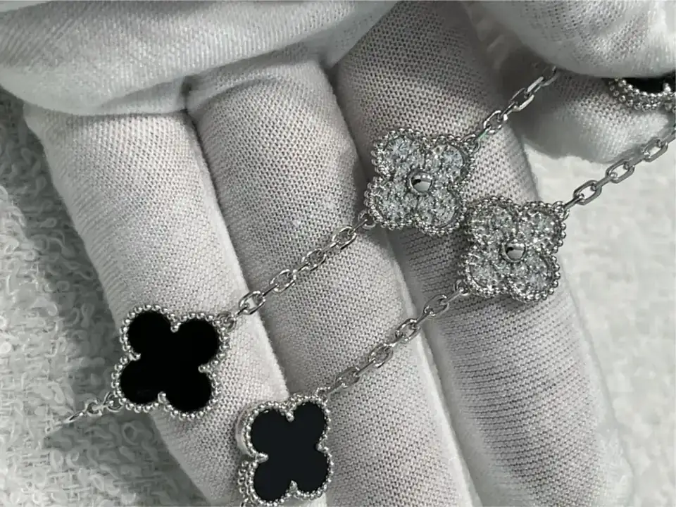 Four-Leaf Clover Motif Bracelet In Onyx And Diamond photographed at the BH Jewelry workshop in Shenzhen
