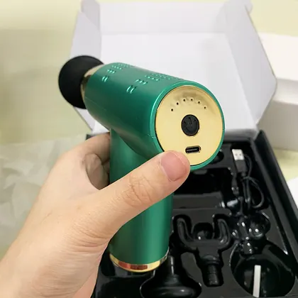 Portable Deep Tissue Percussion Muscle Back Popular And Powerful Massage Gun Super Mini Massage Gun For Pain Relief detail view 4