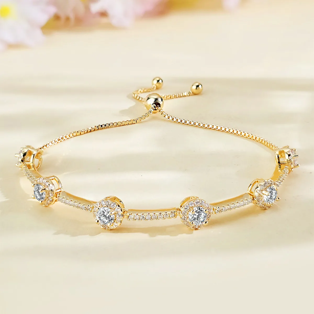 Cubic Zirconia Cubic Zircon Bracelet Fashion Adjustable Pull-out Hand Jewelry made by BlueOne Jewelry