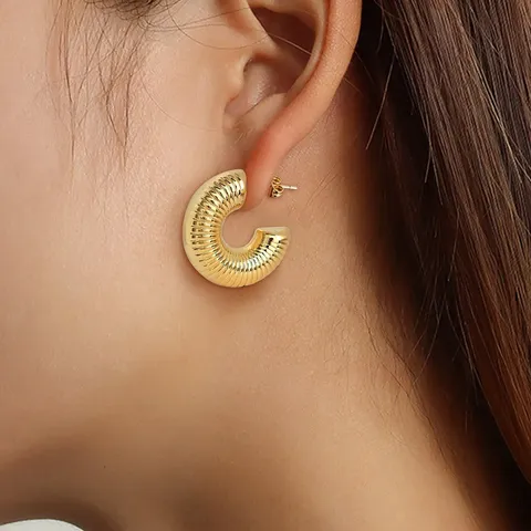 Europe and the United States Geometric Stainless Steel Hollow Earrings Senior - Style 4133 - view 2