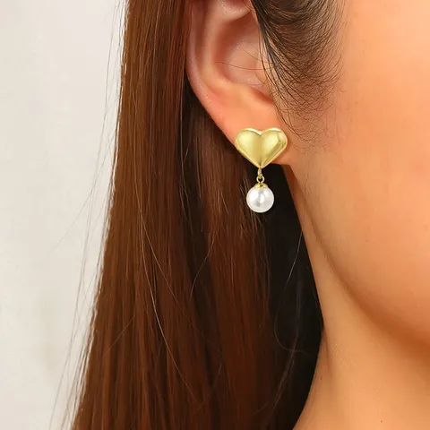 Exclusive Heart-shaped Pearl Stud Earrings for Women Minimalist European & American - view 2