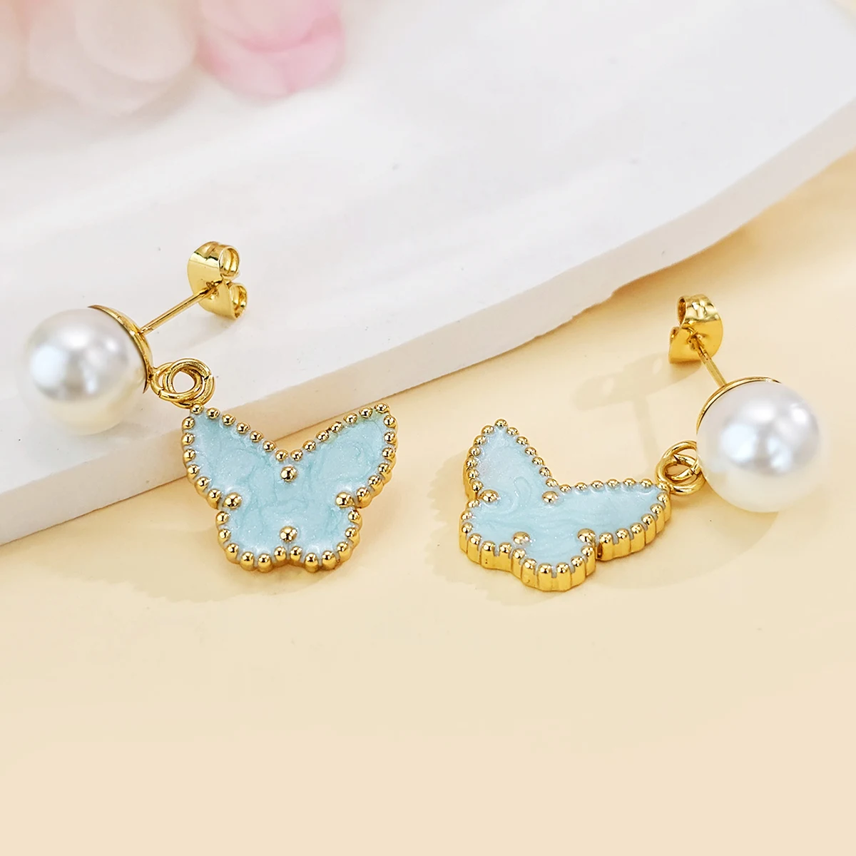 Elegant Niche Design Sophisticated Butterfly Pearl Earrings Chic made by BlueOne Jewelry
