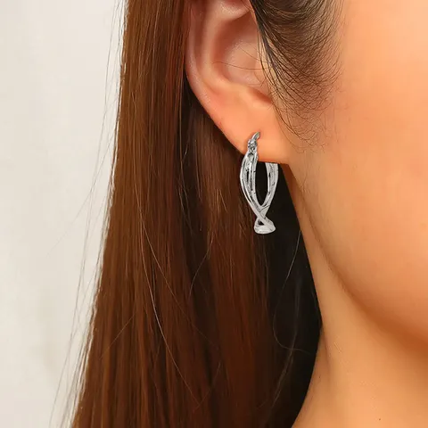 Europe and the United States Atmospheric Simple Advanced Sense Copper Material Earrings - view 2