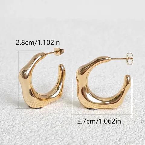 Europe and the United States Best-selling Flexible Line C-shaped Earrings Personalized in 18K Gold Plated - view 3