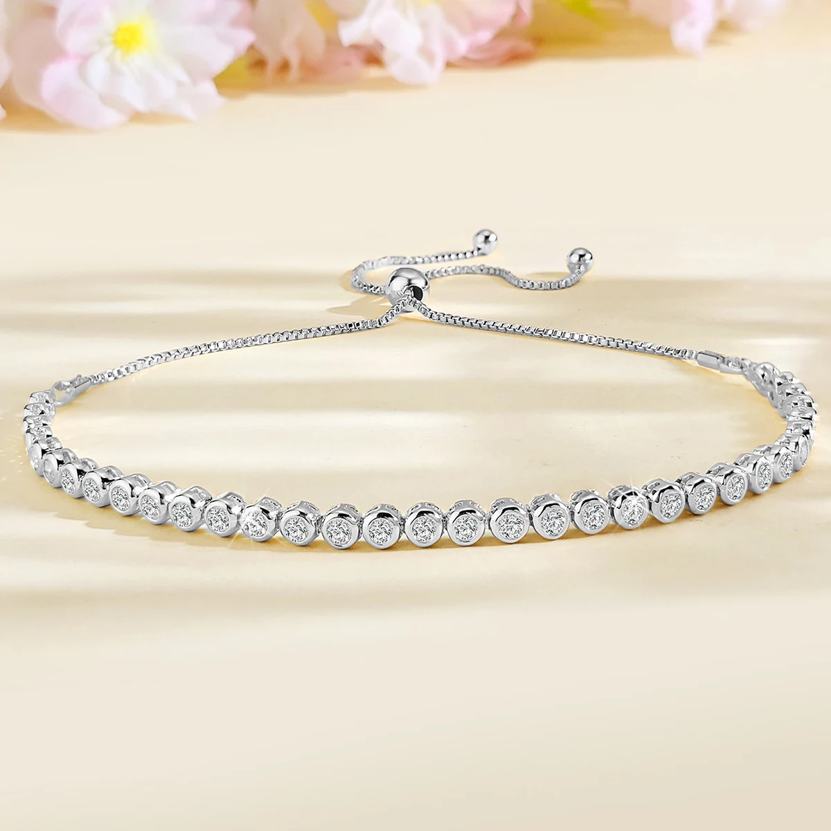 Europe and the United States Fashion Zircon Bracelet Pull-out Adjustable Length made by BlueOne Jewelry