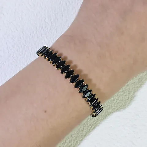 Europe and the United States Copper Bracelet Black Zirconia Bracelet Simple - view 2