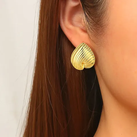 Europe and the United States Wind Creative Retro Titanium Steel Pleated Earrings - view 2