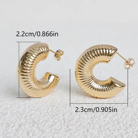 Europe and the United States Wind Gold Circle Earrings Female Large - view 3