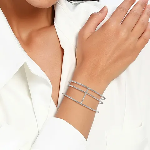 Europe and the United States Wind Simple Atmosphere High-grade Micro-encrusted Zirconia Charm Bracelet - view 2