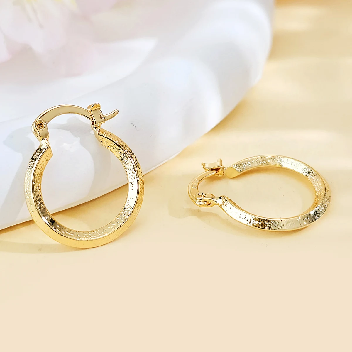 Plated Brass European and American Exaggerated Vegetable Earrings Female High-class Lightweight Luxury Versatile made by BlueOne Jewelry