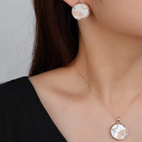 Natural Stone French Vintage Niche Design Flower Shell Round Plaque Pendant Necklace Titanium Jewelry Set - view 2