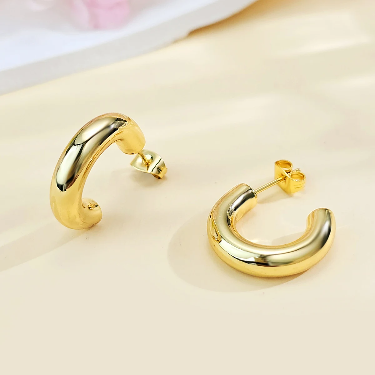 Global U-shaped Earrings Classic Minimalist Stainless Steel Earrings Luxurious and Sophisticated made by BlueOne Jewelry