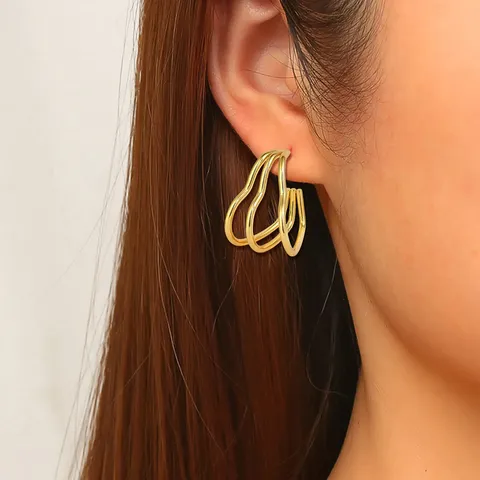 European and American Style Popular Earrings Irregular Hollow Heart Design Sense - view 2