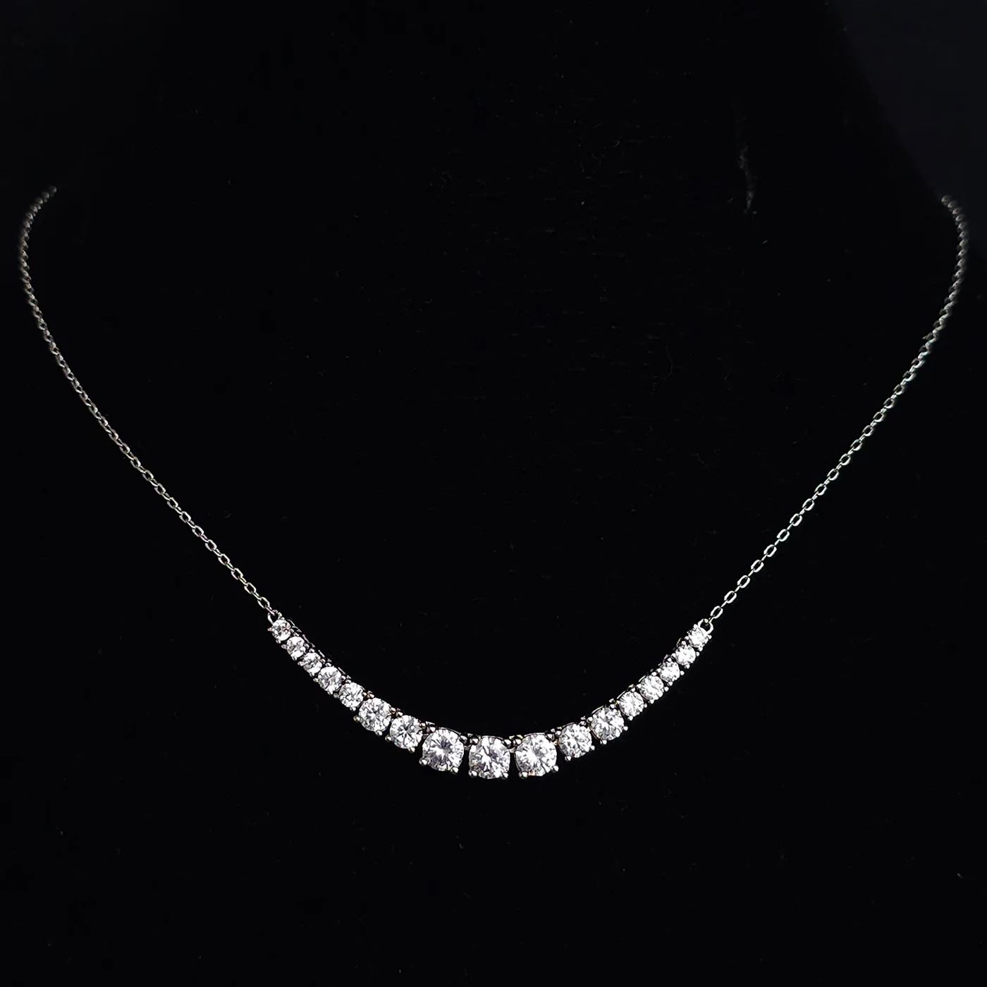 Korea’s Size Zirconia Necklace Female Wild Temperament Collarbone Chain Senior Design made by BlueOne Jewelry