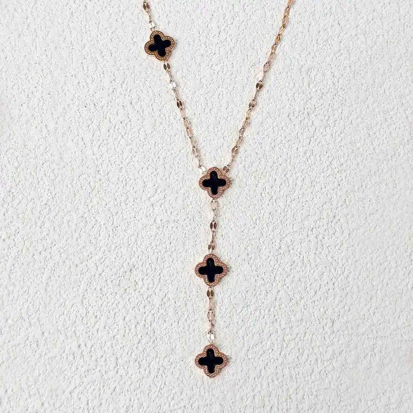 Titanium Steel Jewelry Four-leaf Clover Collarbone Chain Non-allergic Lip Chain Niche made by BlueOne Jewelry