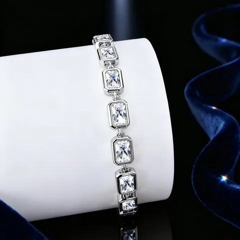 Luxury Adjustable Geometric Hand Jewelry Copper-set Zircon Charm Bracelet - view 2