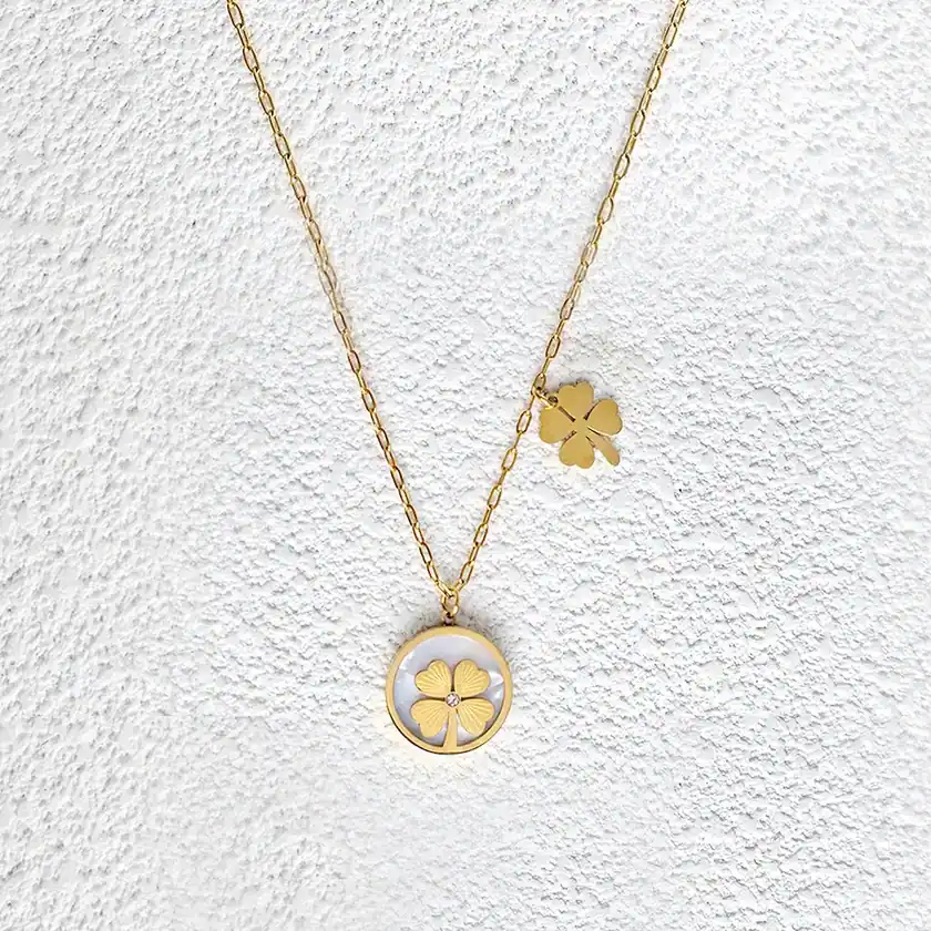 Europe and the United States Fashion Simple White Shell Titanium Steel Necklace made by BlueOne Jewelry