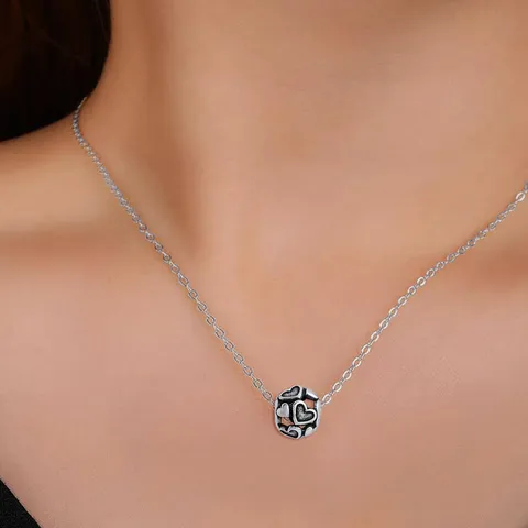 Plated Brass Orb Necklace Women Light Luxury Niche Design Hundreds Lockbone Chain Simple - view 2