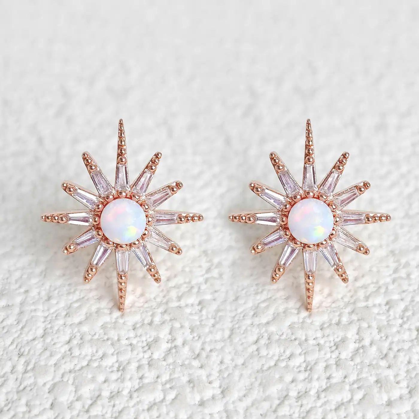 Personalized Fashion Light Luxury Simple Style Pearl Earrings made by BlueOne Jewelry