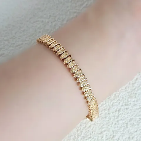 Set Zirconia Bracelet Women Light Luxury Retro Niche Design Senior Models - view 3