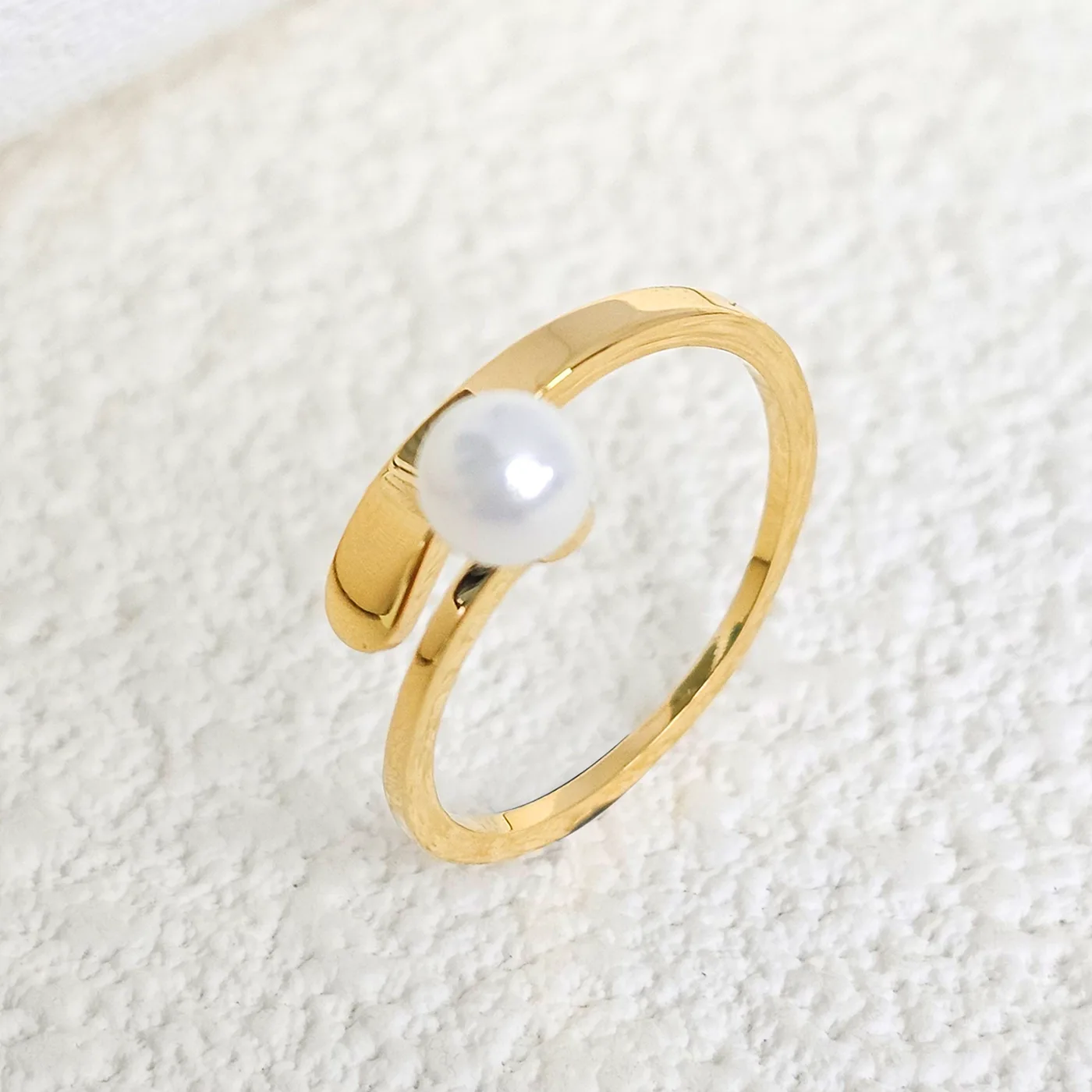 Simple Pearl Open Ring Plated 18K Gold Niche Ambience Index Finger made by BlueOne Jewelry