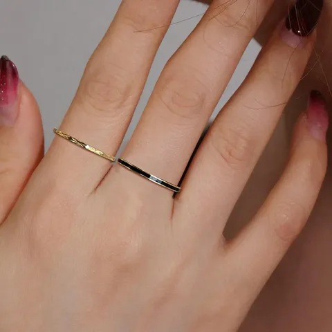 The Extremely Thin Version of the 1mm Black and White Drip Ring - view 2
