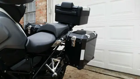Panniers Black (Left + Right Bags) for R1200GS R1250GS 2013-2025 (WC) LOCKS + MOUNTS — view 4