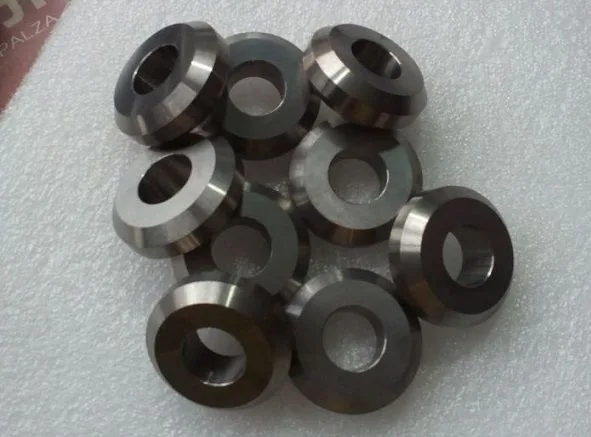 Tungsten carbide rings and bushes after finish grinding