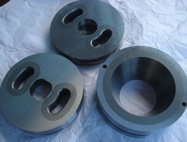 Tungsten Carbide Cores Seats and Flow Parts produced by Solarson Carbide