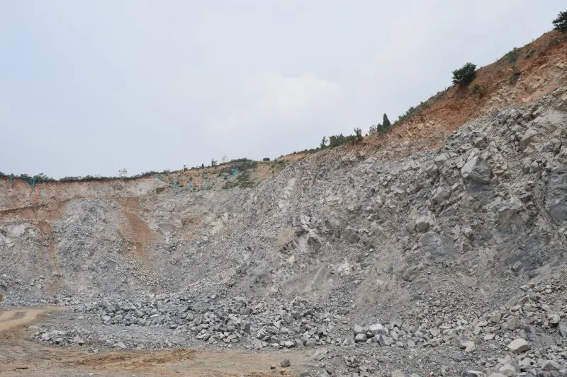 Quarry face at the Jiulongshan deposit