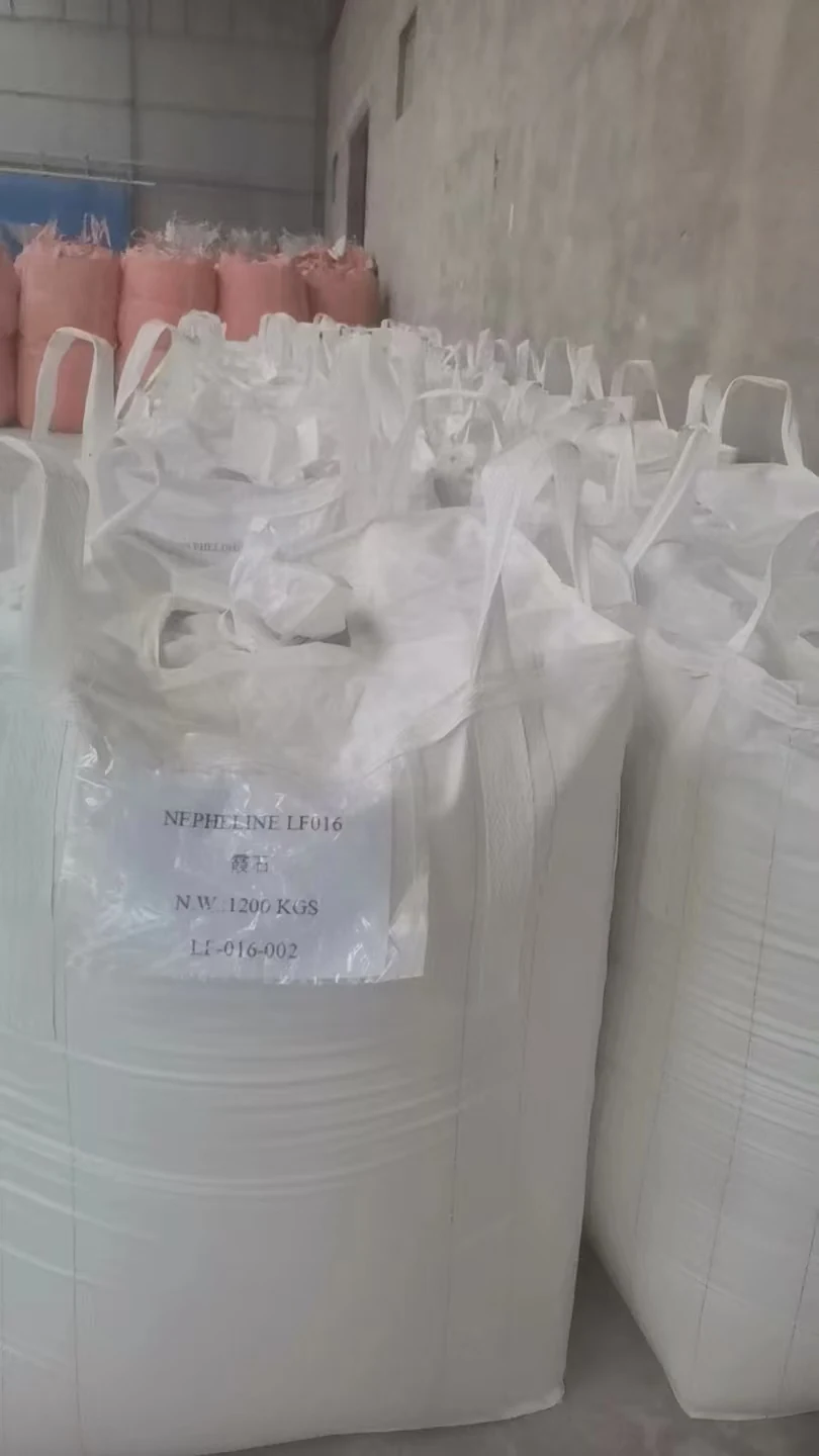 1200 kg FIBC jumbo bags of nepheline powder
