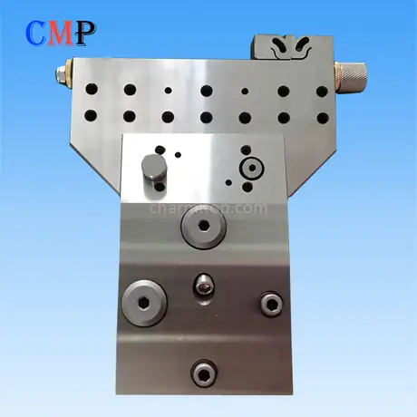 Wire-electrode cutting three-direction finding base CMP-8102