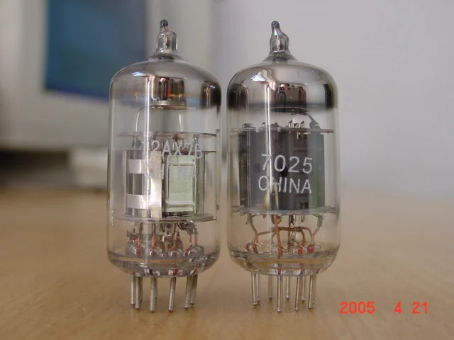 12AX7, 12AX7B Shuguang Electron Tube audio tube supplied by HAN Trade