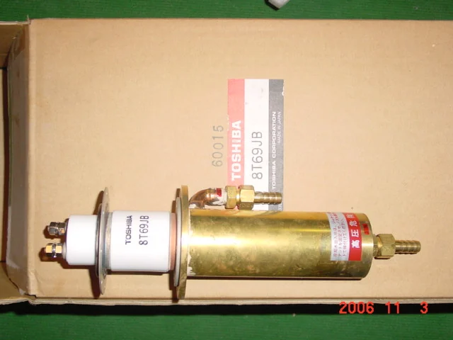 Toshiba 8T69JB industrial transmitting tube supplied by HAN Trade