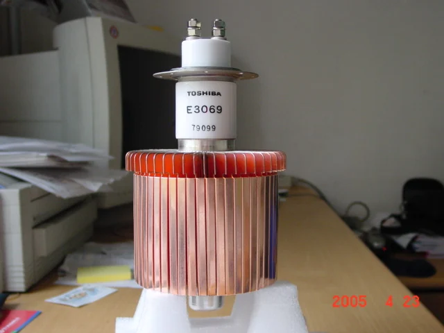 Toshiba E3069 industrial transmitting tube supplied by HAN Trade