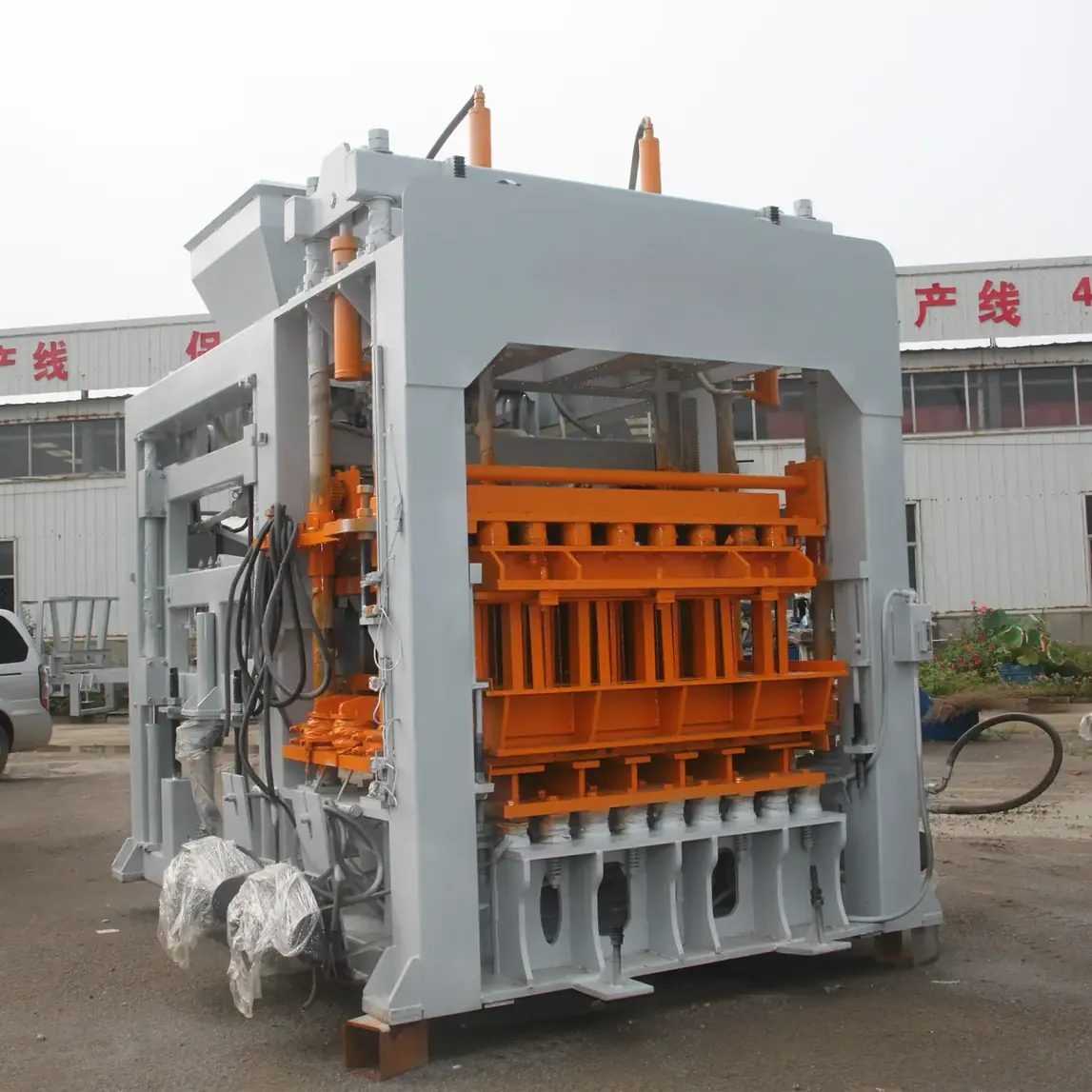 Full automatic concrete block machine seen from the operator side