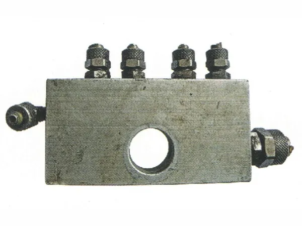 Oil separator for TM11E