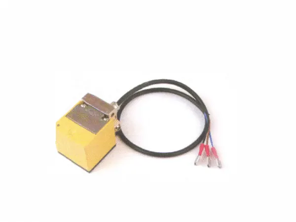 PROXIMITY SWITCH, USED IN PICANOL, PAT-A AIR-JET LOOM AND GTM RAPIER LOOM OF BELGIUM, NO. B82043 BE89270 BE83081 BE83082