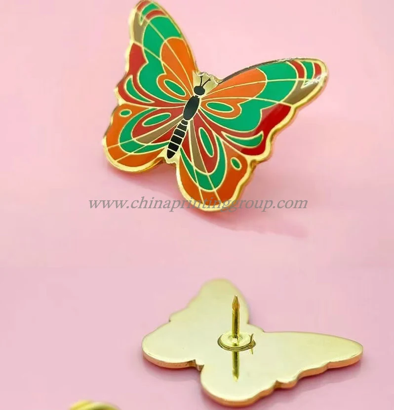 3D rhinestone brooch pin with set crystal stones